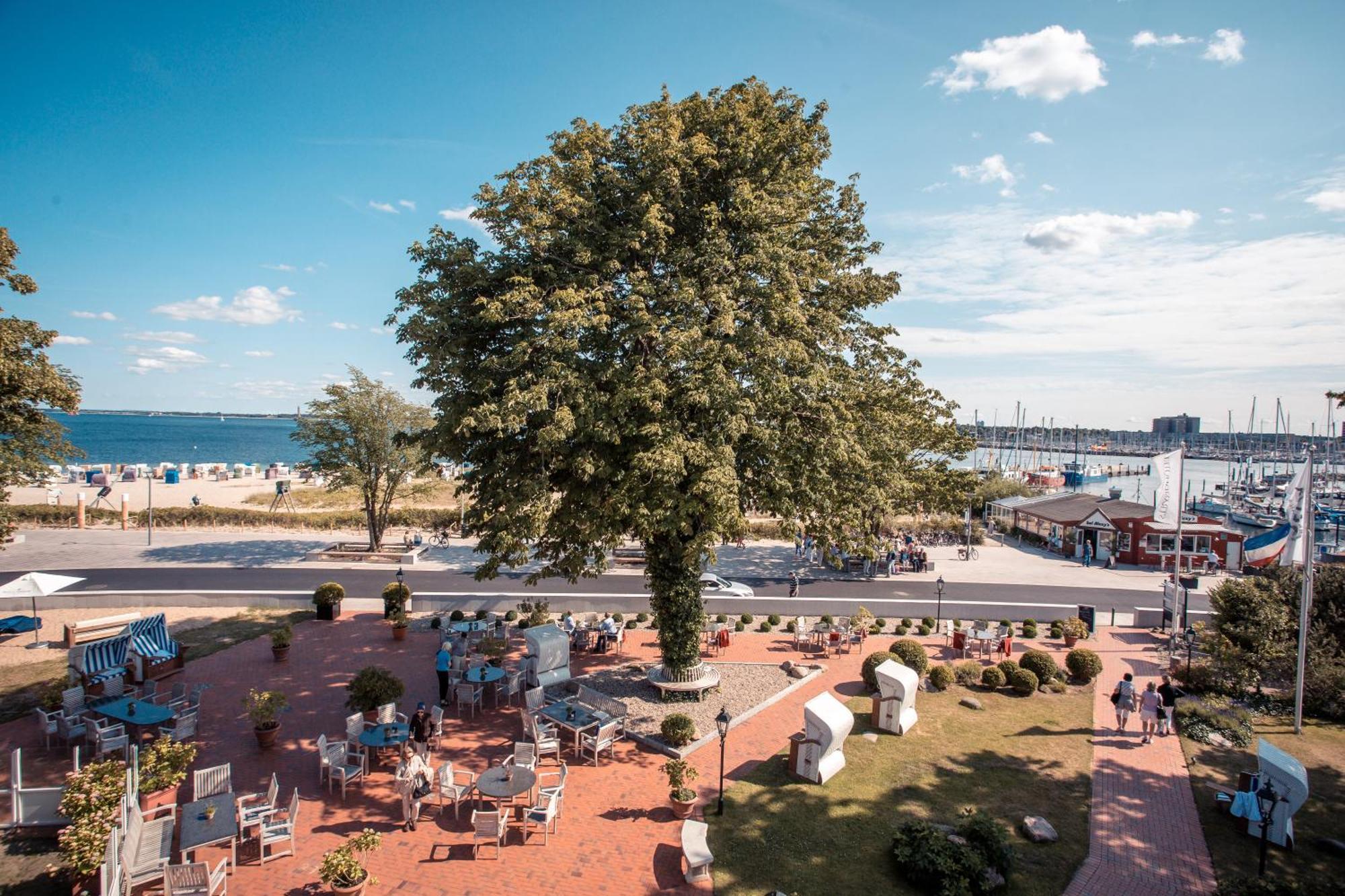 Strandhotel Strande Exterior photo